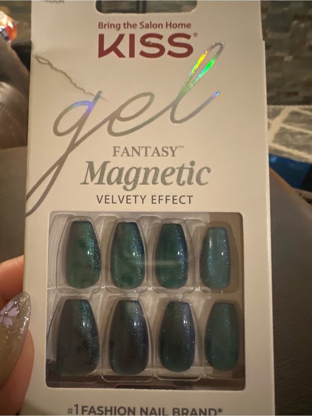 Kiss Gel Fantasy Magnetic Press-On Nails in Teal Green Shimmer